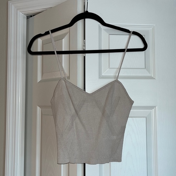 H&M Tank top - LARGE - Picture 1 of 6